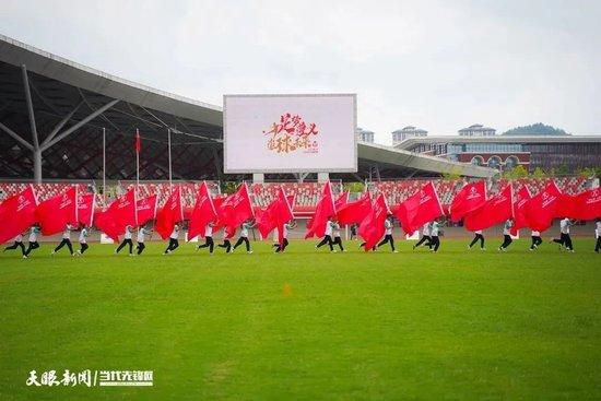 今日太阳官方宣布，杜兰特因为右腿筋伤势将缺席本场比赛，无缘与二弟三弟的对决。